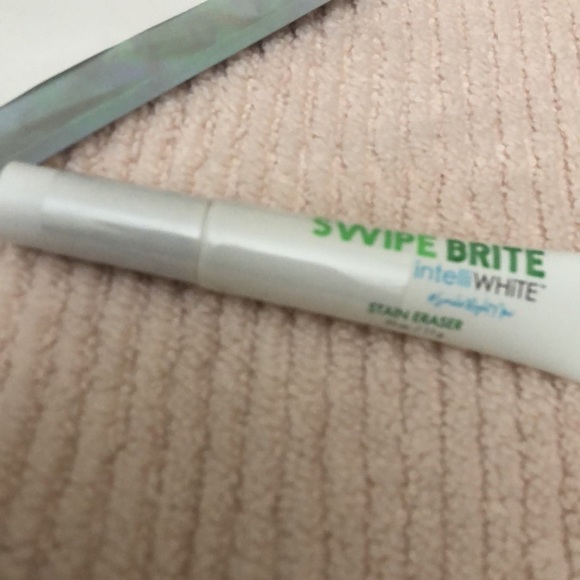 NEW INTELLI WHITE #smile right now swipe brite stain eraser.new never use - Picture 8 of 8